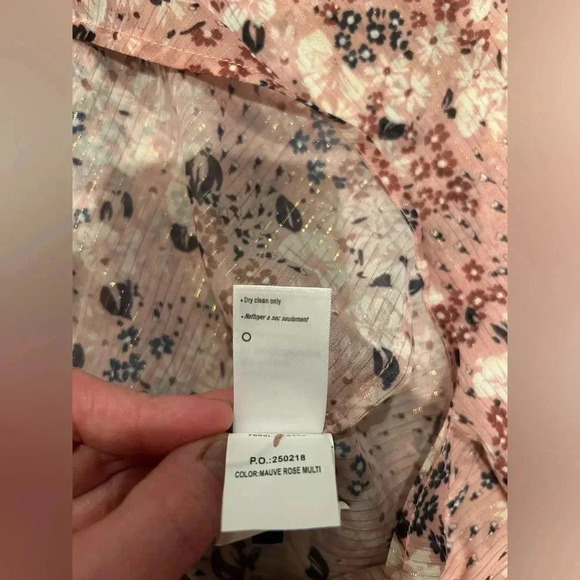 NWOT PAIGE Ilara Floral Ruffle Blouse / Size Medium / - Picture 10 of 10